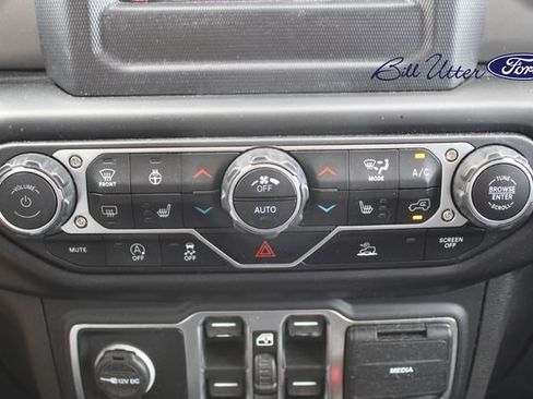 Used 2020 Jeep Gladiator Sport w/ Quick Order Package 24S image 17