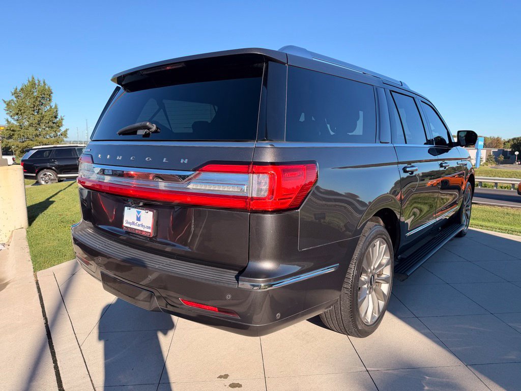 Used 2018 Lincoln Navigator L Select w/ Technology Package AWD/4WD image 8