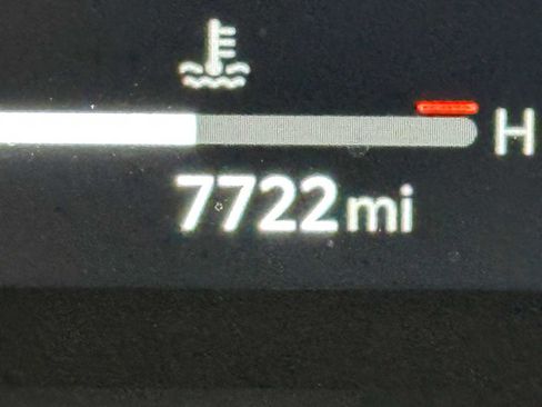 Used 2025 Toyota RAV4 Limited w/ Advanced Technology Package image 19