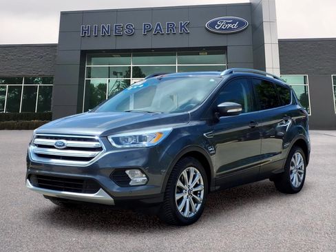Used 2018 Ford Escape Titanium AWD/4WD image 3