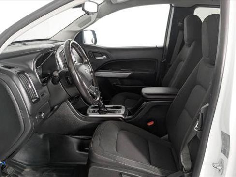 Used 2022 Chevrolet Colorado LT w/ Fleet Safety Package RWD image 16