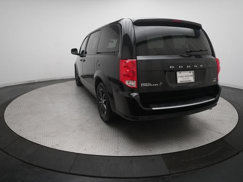 Used 2018 Dodge Grand Caravan GT FWD image 34