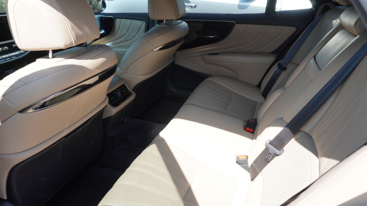 Certified 2023 Lexus LS 500 w/ Interior Upgrade Package RWD image 10