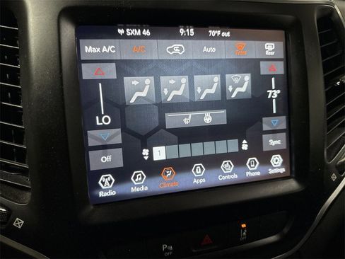 Used 2021 Jeep Cherokee Latitude Lux w/ Sun & Sound Group image 15