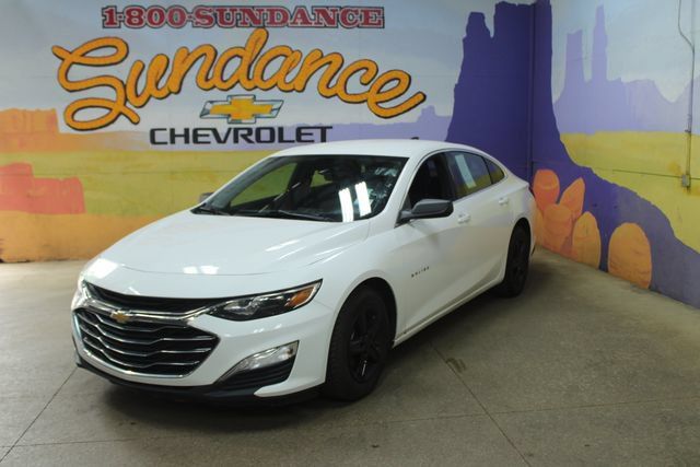 Used 2020 Chevrolet Malibu LS FWD image 2