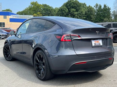 Used 2021 Tesla Model Y Long Range AWD/4WD image 6