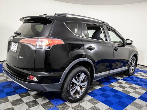 Used 2018 Toyota RAV4 XLE w/ Plus Extra Value Package FWD image 5