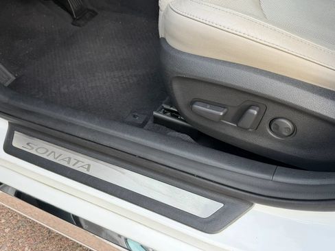 Used 2016 Hyundai Sonata Limited FWD image 4