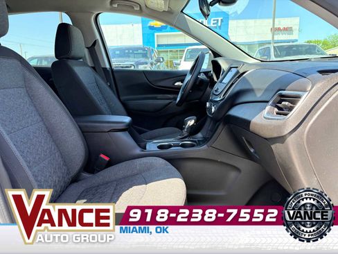 Used 2024 Chevrolet Equinox LT FWD image 20