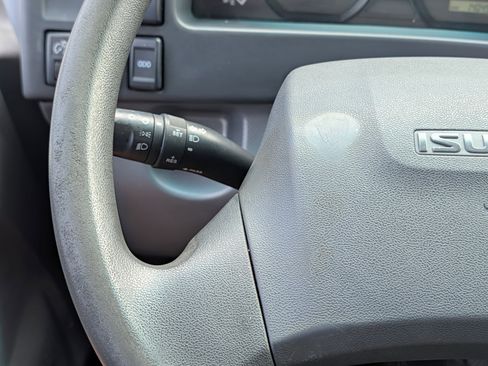 Used 2018 Isuzu NPR RWD image 20