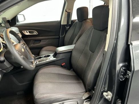 Used 2017 Chevrolet Equinox LS FWD image 17