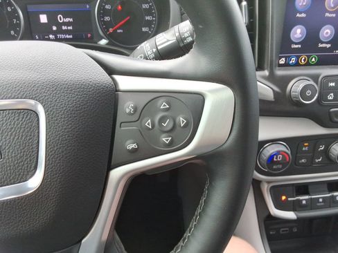 Certified 2024 GMC Terrain SLT w/ Infotainment Package II AWD/4WD image 26