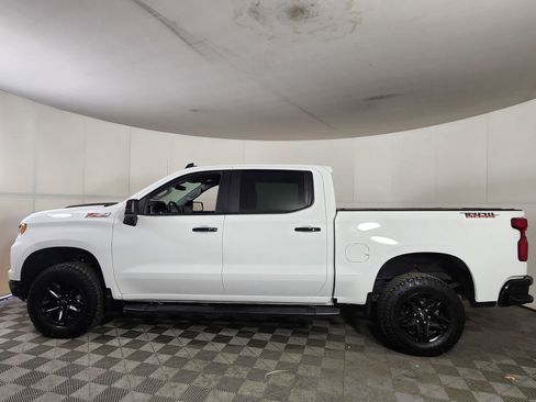 Used 2024 Chevrolet Silverado 1500 LT Trail Boss w/ Protection Package AWD/4WD image 4