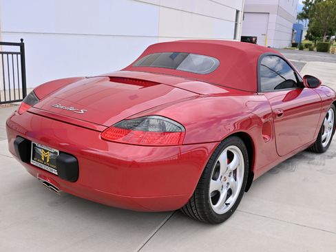 Used 2002 Porsche Boxster S RWD image 11
