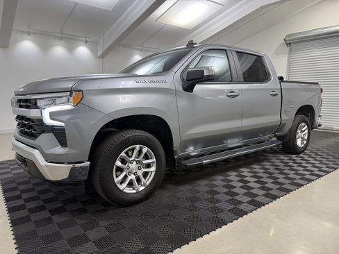 Used 2023 Chevrolet Silverado 1500 LT image 4