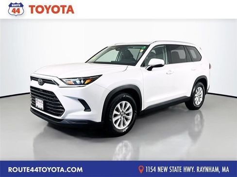Certified 2024 Toyota Grand Highlander AWD image 1