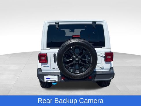 Used 2024 Jeep Wrangler Unlimited Sahara AWD/4WD image 5
