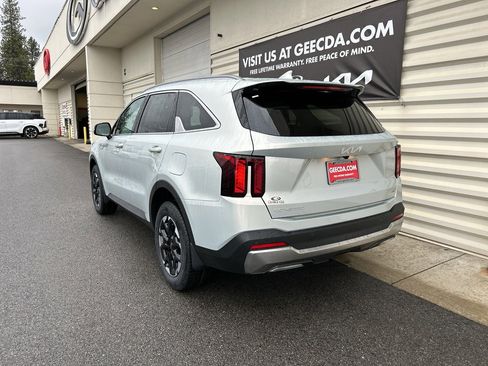 New 2026 Kia Sorento S image 6