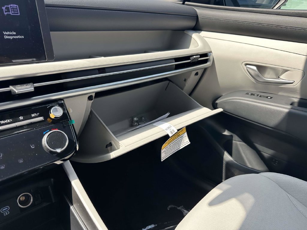 New 2026 Hyundai Tucson SEL Plus AWD/4WD image 17