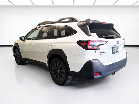 Used 2023 Subaru Outback Onyx Edition AWD/4WD image 6