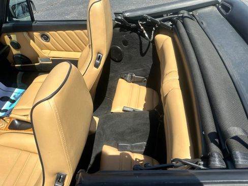 Used 1990 Porsche 911 Carrera RWD image 20