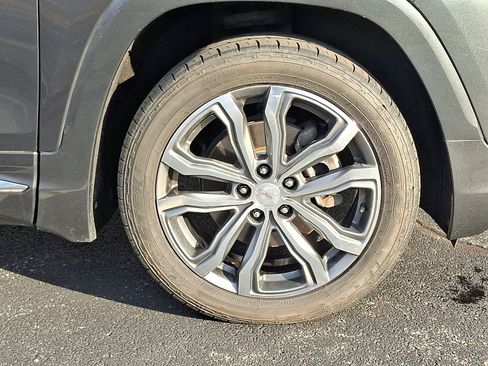 Used 2019 GMC Terrain Denali w/ Comfort Package image 9