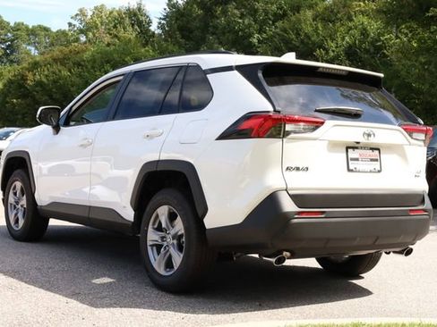 Used 2025 Toyota RAV4 XLE image 3