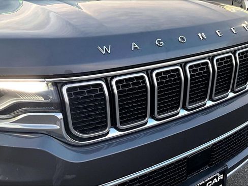 Used 2024 Jeep Wagoneer Series II w/ Flexible Seating Group image 28