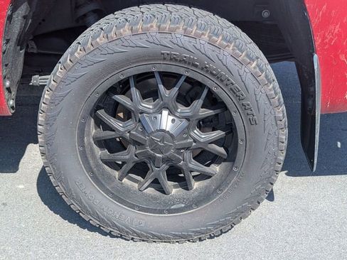 Used 2021 Toyota Tundra Limited w/ Limited Premium Package image 8