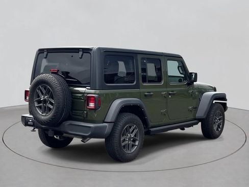 Used 2024 Jeep Wrangler Unlimited Sport AWD/4WD image 4