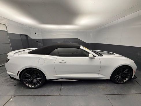 Used 2020 Chevrolet Camaro ZL1 image 13