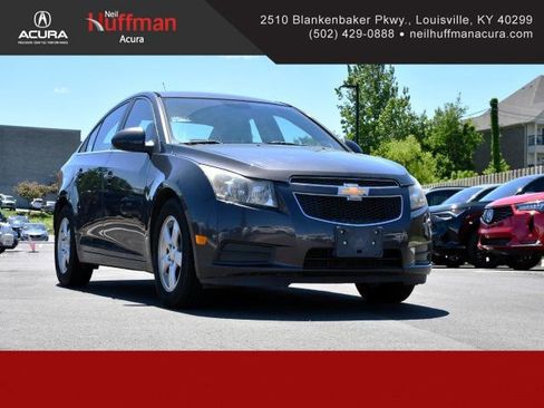 Used 2014 Chevrolet Cruze LT FWD image 1