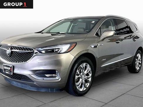 Used 2020 Buick Enclave Avenir w/ Avenir Technology Package FWD image 1