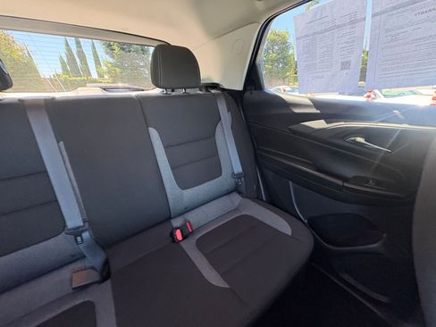 Used 2025 Chevrolet TrailBlazer LT FWD image 36