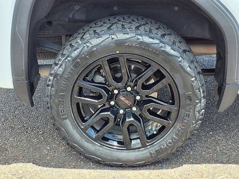 Used 2021 GMC Sierra 1500 Elevation RWD image 10