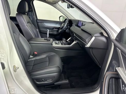 Used 2024 MAZDA CX-90 3.3 Turbo w/ Premium Package image 28