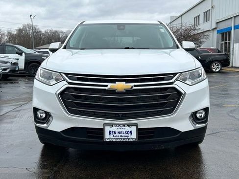 Used 2021 Chevrolet Traverse LT w/ LT Premium Package image 2