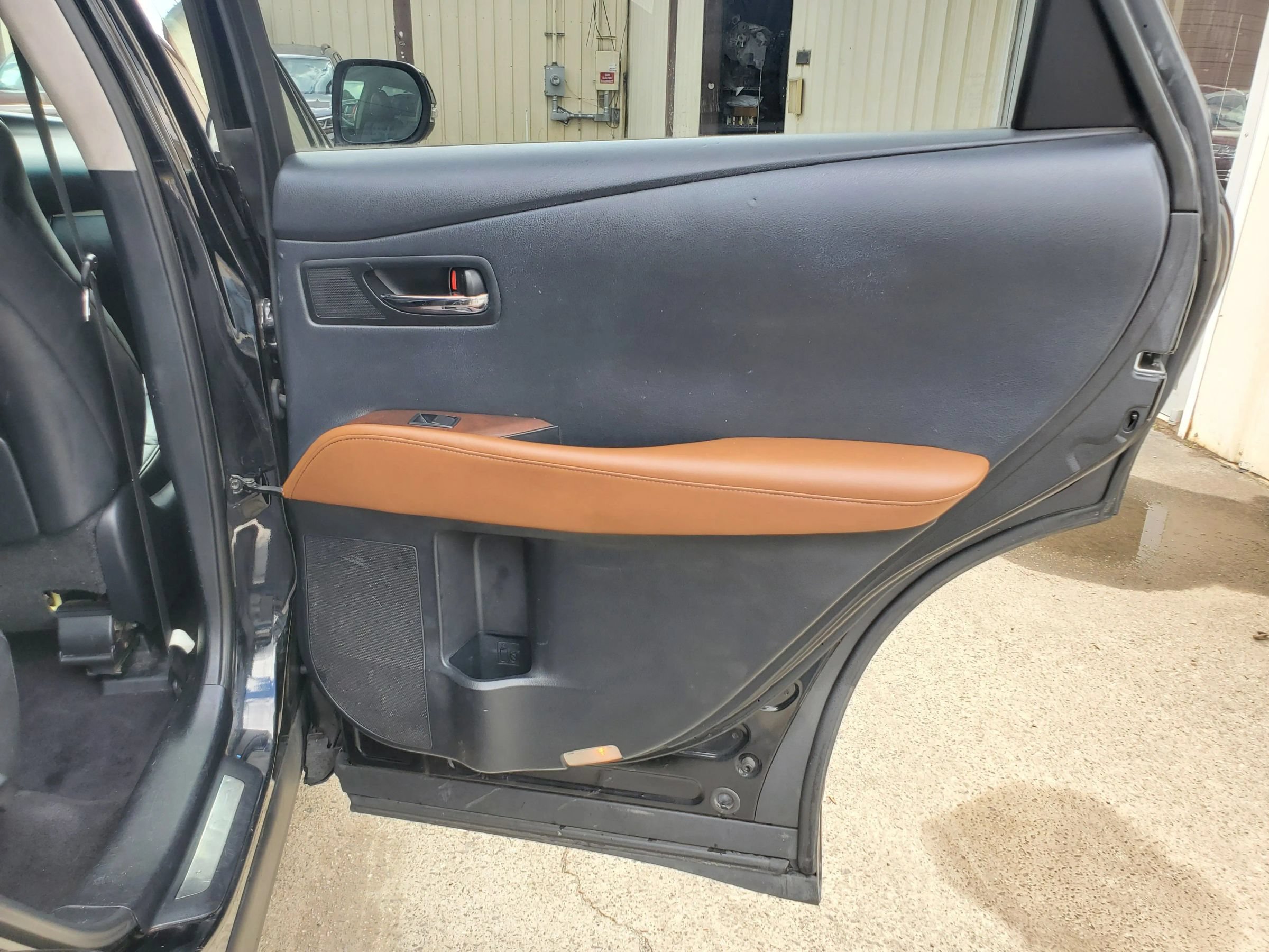 Used 2013 Lexus RX 450h AWD w/ Navigation Pkg image 16