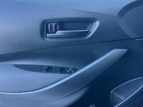 Used 2025 Toyota Corolla LE image 13