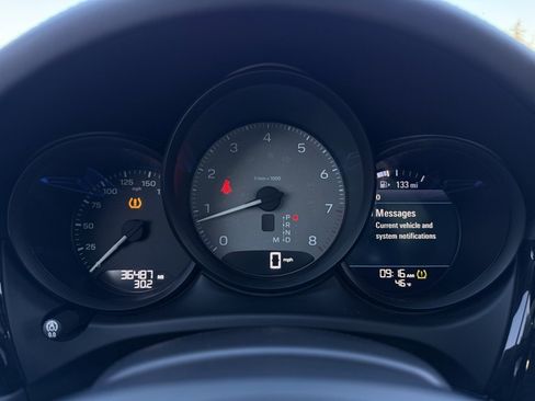 Used 2022 Porsche Macan S w/ Premium Package Plus image 16