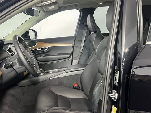 Used 2024 Volvo XC90 B5 Plus image 20