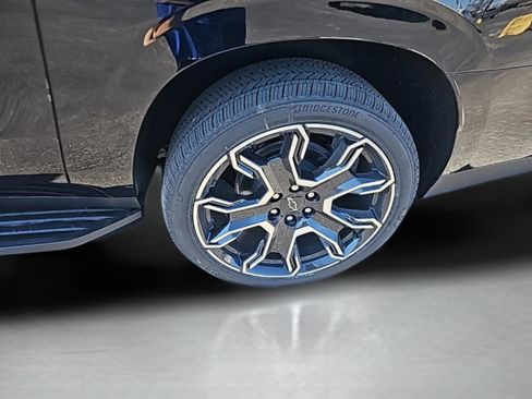 New 2026 Chevrolet Suburban RST w/ RST Capability Package image 12