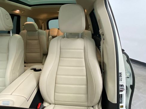 Used 2023 Mercedes-Benz GLS 450 4MATIC image 22