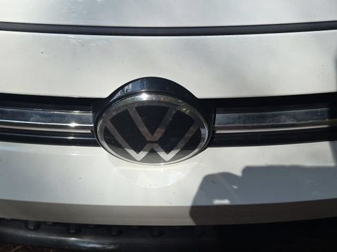 Used 2025 Volkswagen Jetta Sport FWD image 12