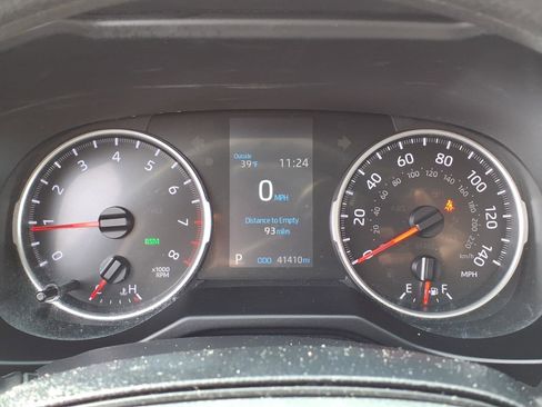 Used 2021 Toyota RAV4 XLE image 24