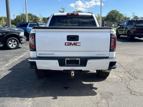 Used 2018 GMC Sierra 1500 Denali AWD/4WD image 5