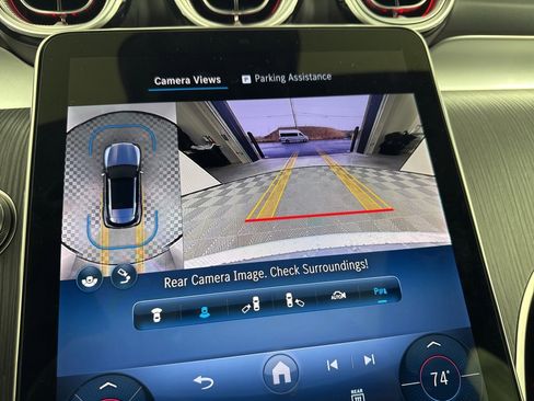 Used 2025 Mercedes-Benz GLC 350e 4MATIC image 25