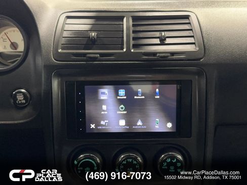 Used 2014 Dodge Challenger SXT RWD image 29