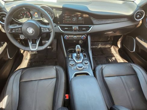 Used 2021 Alfa Romeo Giulia Sprint w/ Sun & Sound Package RWD image 5