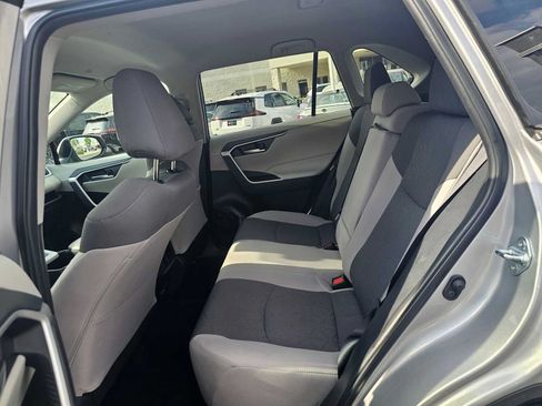Certified 2025 Toyota RAV4 XLE FWD image 16